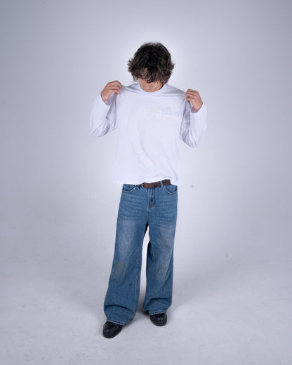 "soft launch" 1.0 Oversized White Long Sleeve