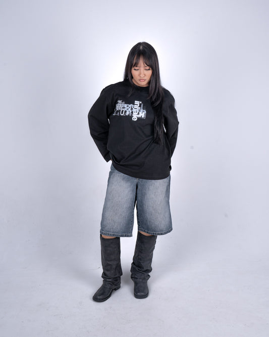 "soft launch" 1.0 Oversized Black Long Sleeve