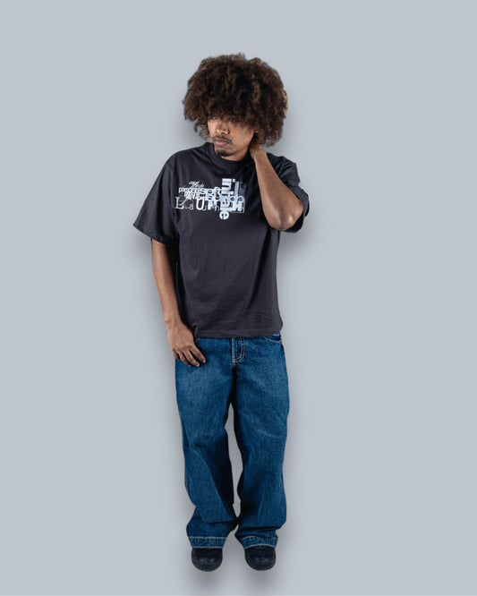 "soft launch" 1.0 Off-Black Cropped Tee