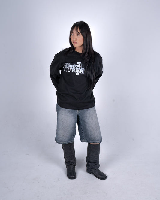"soft launch" 1.0 Oversized Black Long Sleeve